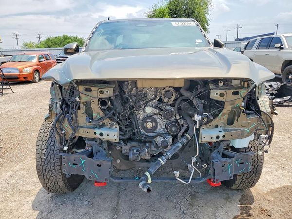 2025 TOYOTA TACOMA DBL