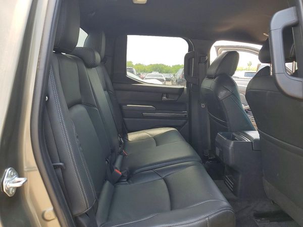 2025 TOYOTA TACOMA DBL