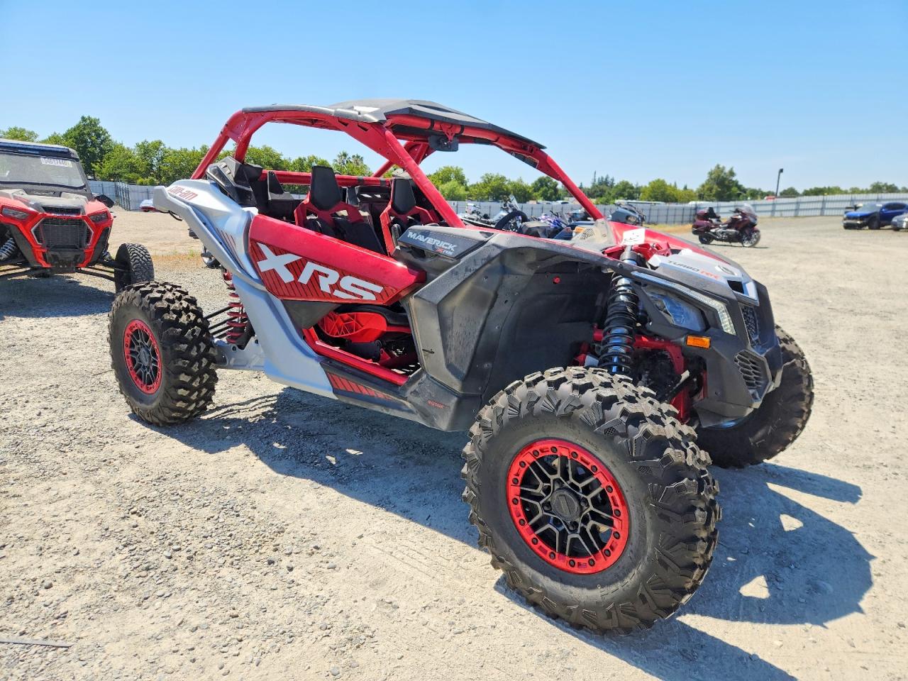 2025 CAN-AM MAVERICK X3