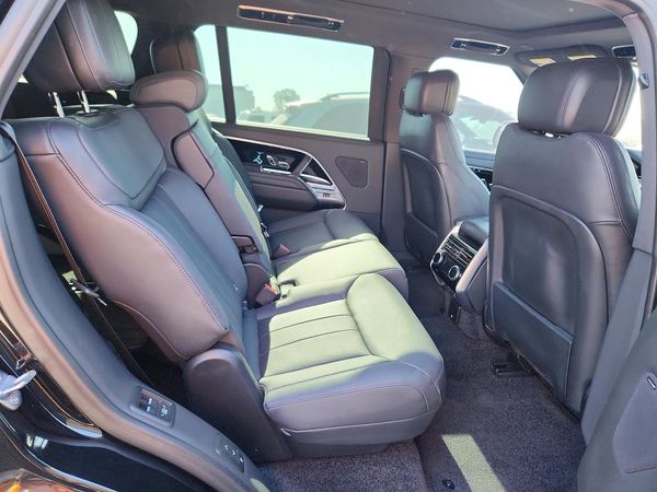 2023 LAND ROVER RANGE ROVER SE