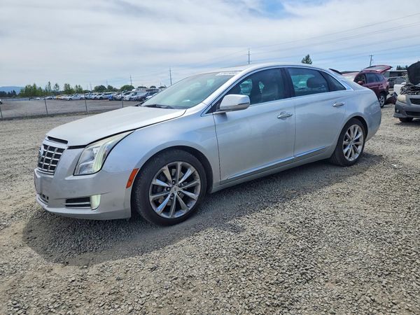 2013 CADILLAC XTS Luxury