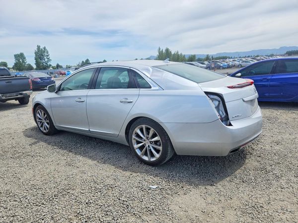 2013 CADILLAC XTS Luxury