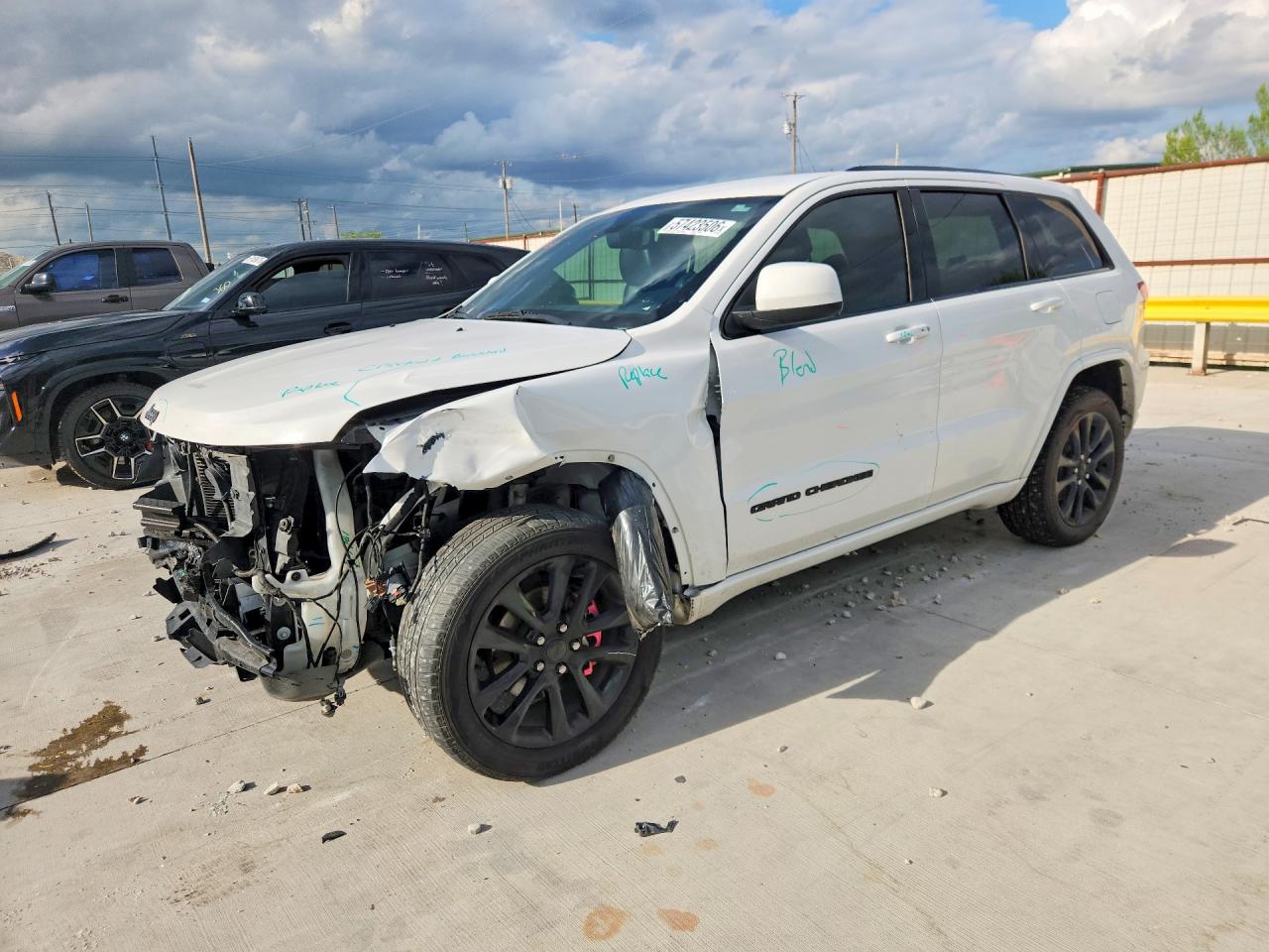 2020 JEEP GRAND CHEROKEE LAREDO 4X2