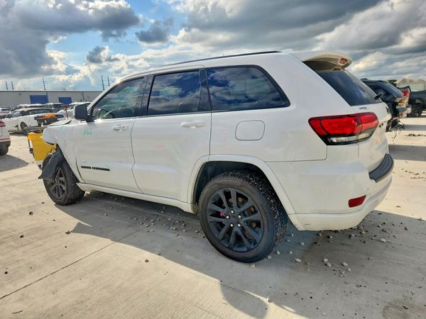 2020 JEEP GRAND CHEROKEE LAREDO 4X2