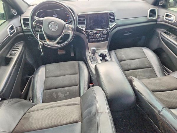 2020 JEEP GRAND CHEROKEE LAREDO 4X2