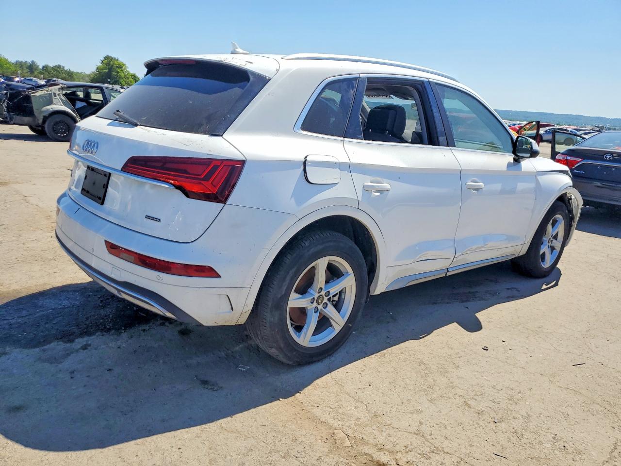 2023 AUDI Q5 quattro Premium