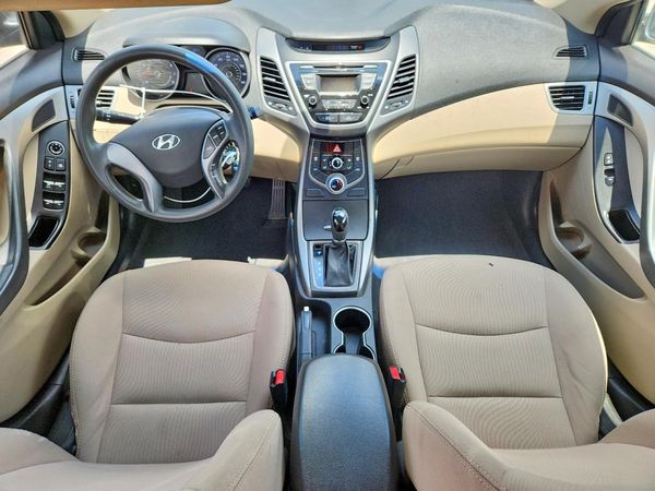 2016 HYUNDAI ELANTRA