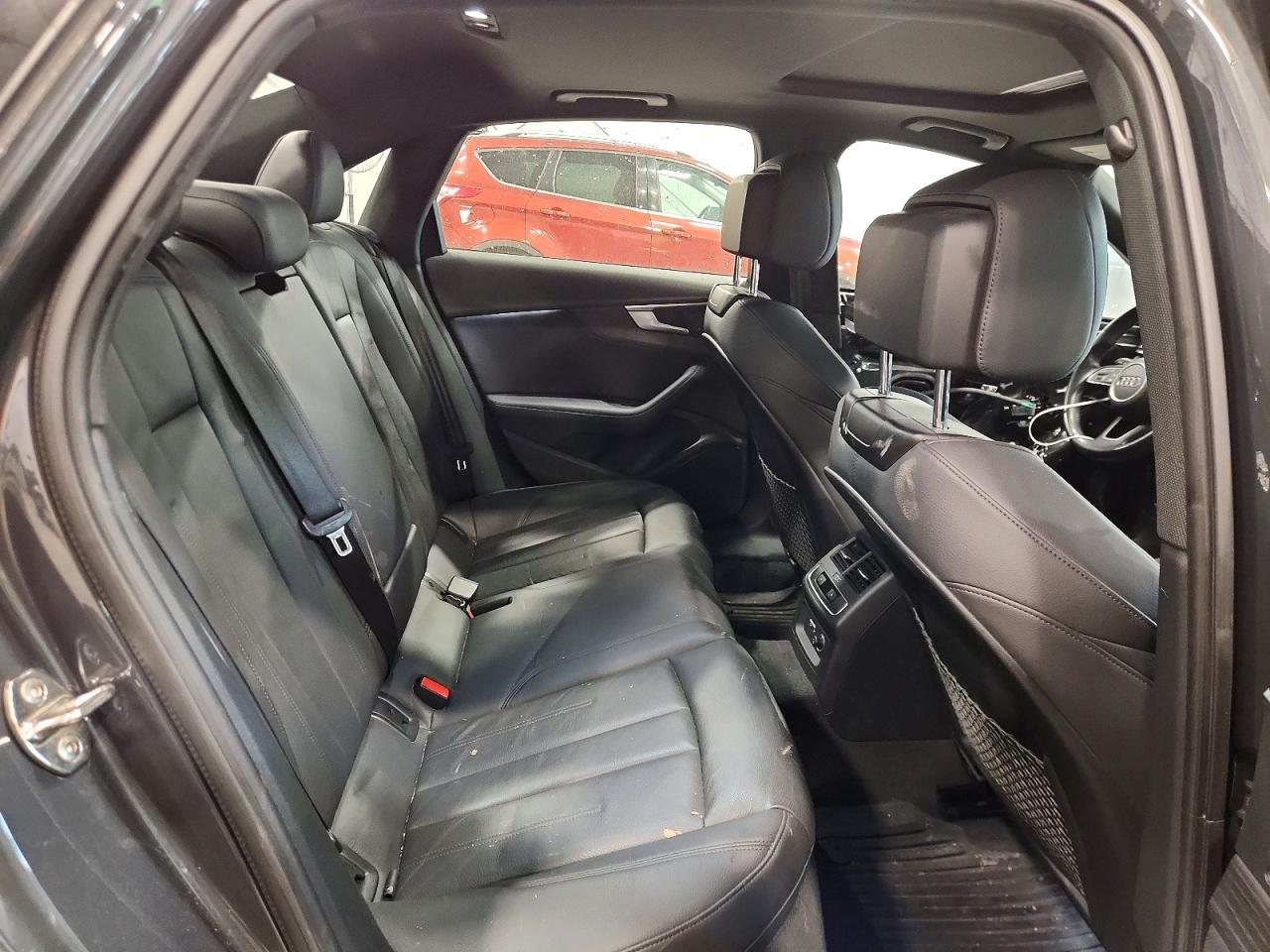 2019 AUDI A4 quattro Premium Plus