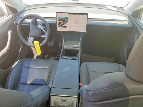 2026 TESLA MODEL Y