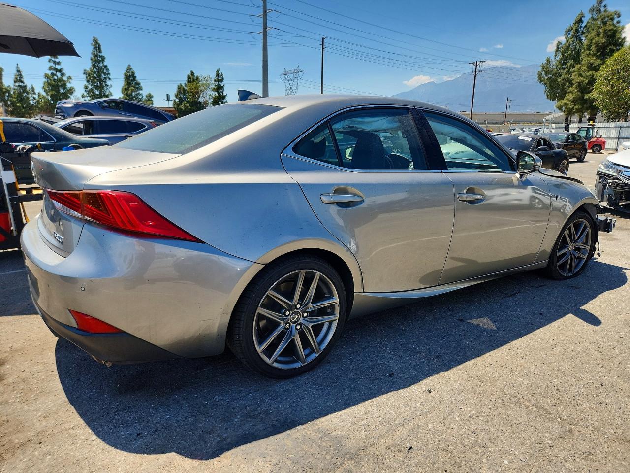 2018 LEXUS IS 300