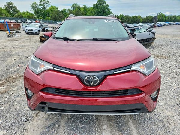 2018 TOYOTA RAV4 Adventure/XLE