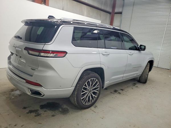 2021 JEEP GRAND CHEROKEE Summit