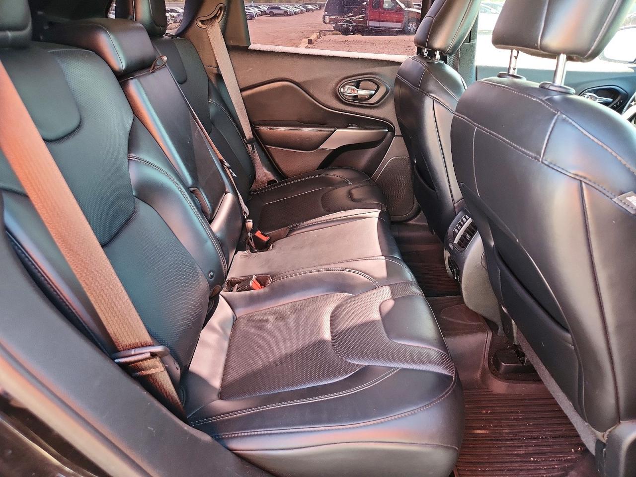 2019 JEEP CHEROKEE LIMITED 4X4