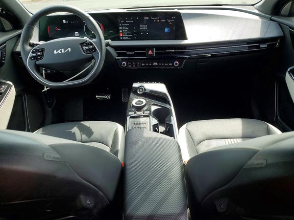 2024 KIA EV6