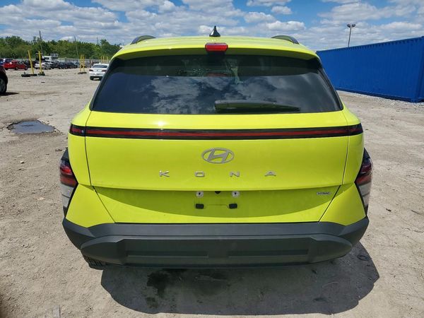 2024 HYUNDAI KONA SE