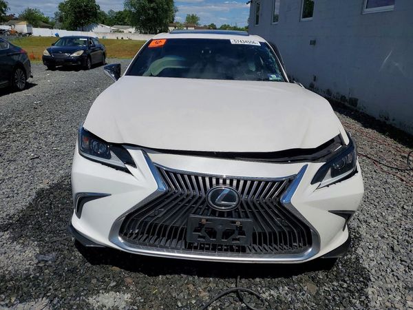 2019 LEXUS ES 350
