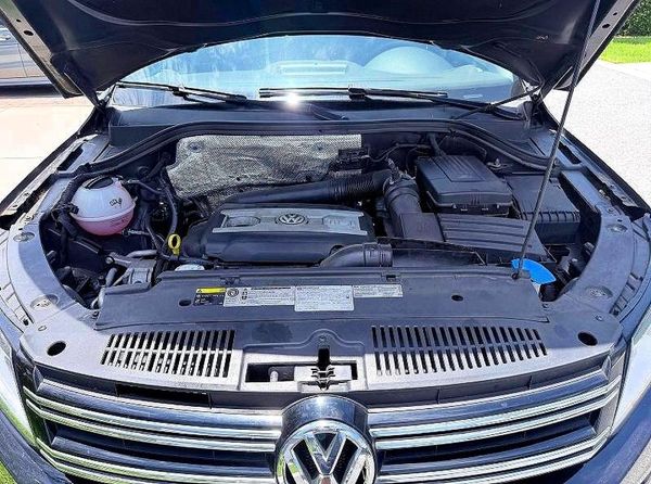 2017 VOLKSWAGEN TIGUAN