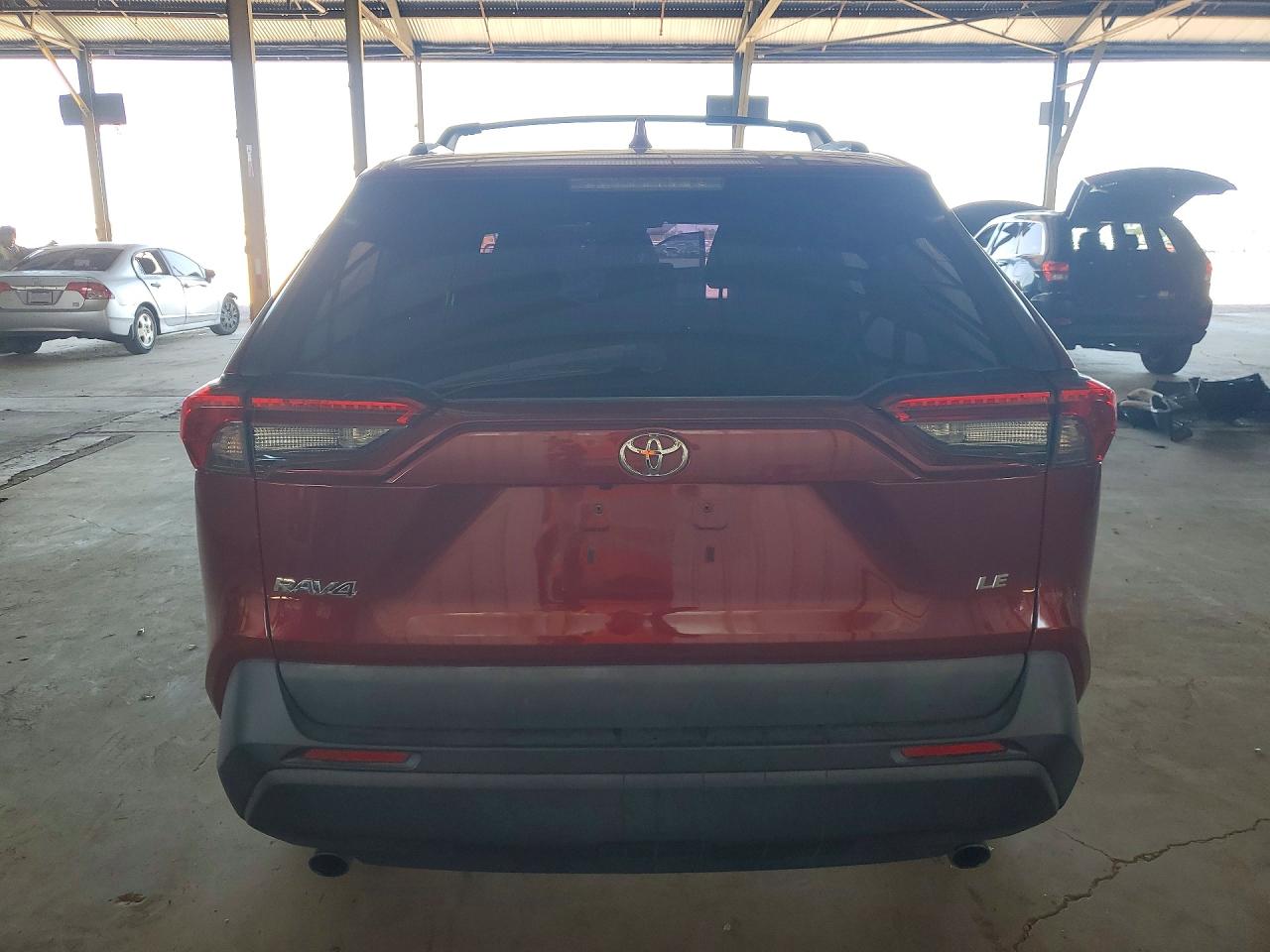 2020 TOYOTA RAV4 LE