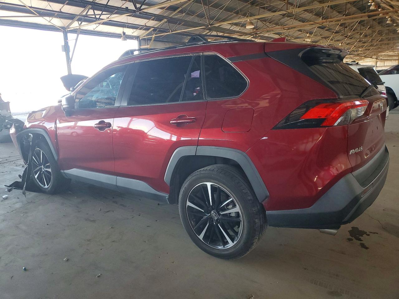2020 TOYOTA RAV4 LE