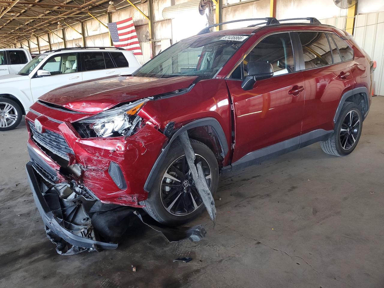 2020 TOYOTA RAV4 LE