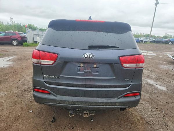 2017 KIA SORENTO L, LX