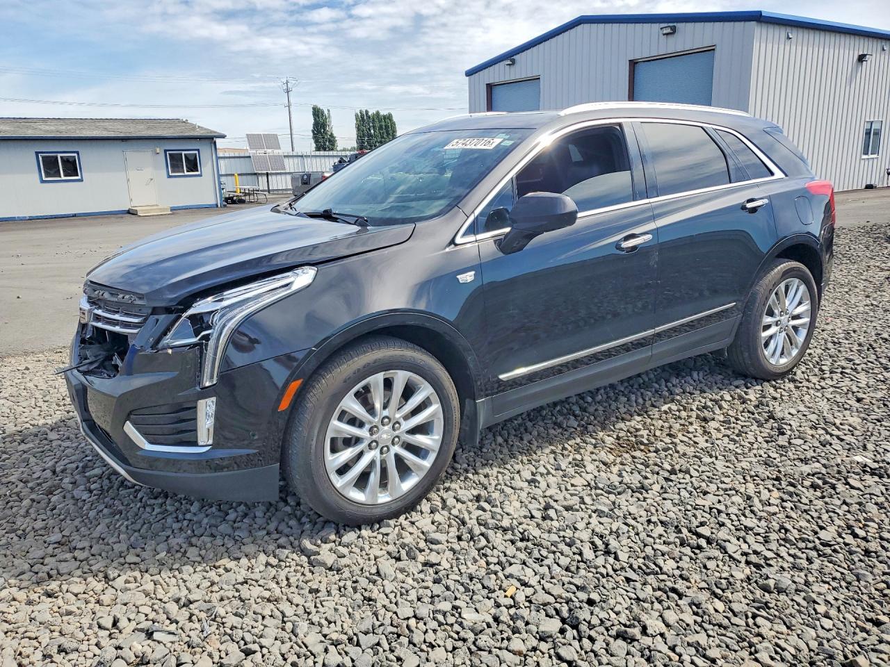 2017 CADILLAC XT5 Platinum
