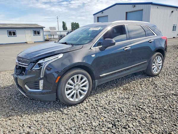 2017 CADILLAC XT5 Platinum