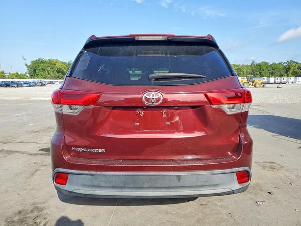 2019 TOYOTA HIGHLANDER LE/LE Plus