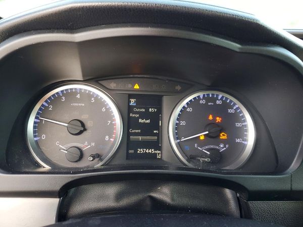 2019 TOYOTA HIGHLANDER LE/LE Plus