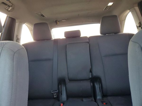 2019 TOYOTA HIGHLANDER LE/LE Plus