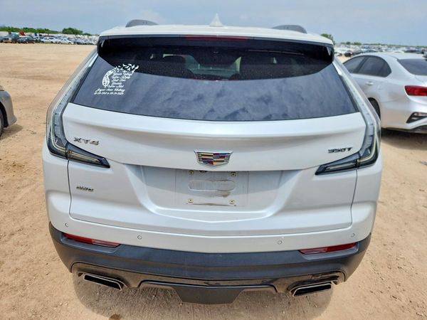 2023 CADILLAC XT4 Sport