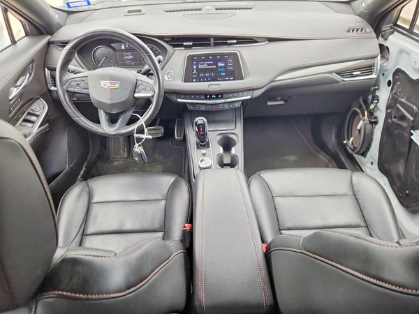 2023 CADILLAC XT4 Sport