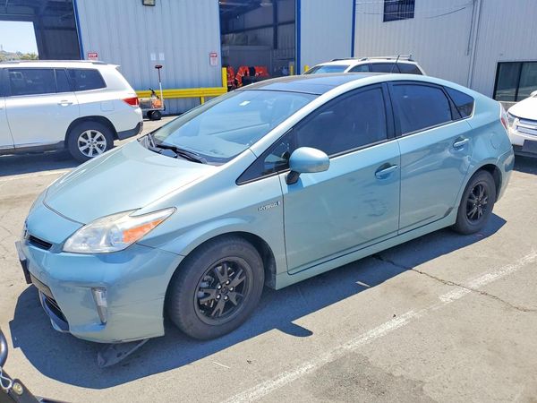 2012 TOYOTA PRIUS