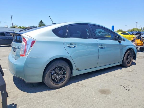 2012 TOYOTA PRIUS