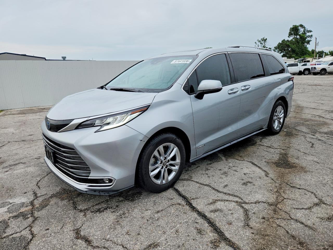 2021 TOYOTA SIENNA
