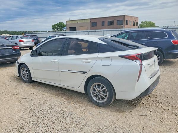 2016 TOYOTA PRIUS
