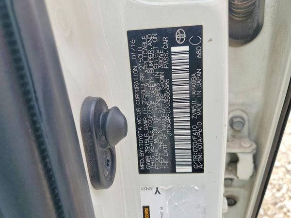 2016 TOYOTA PRIUS