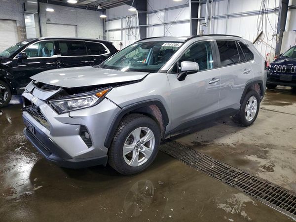 2019 TOYOTA RAV4 XLE / XLE Premium 4WD