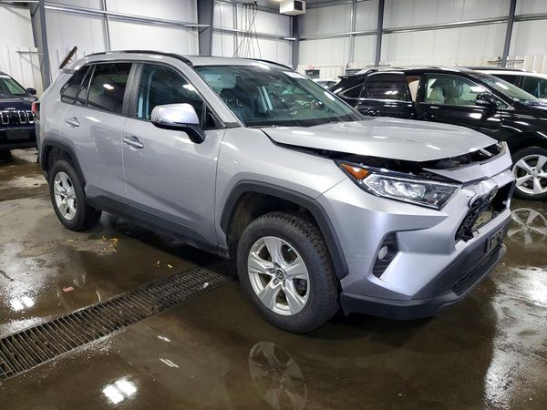 2019 TOYOTA RAV4 XLE / XLE Premium 4WD