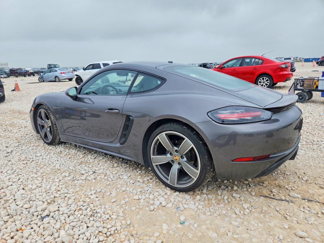 2018 PORSCHE CAYMAN