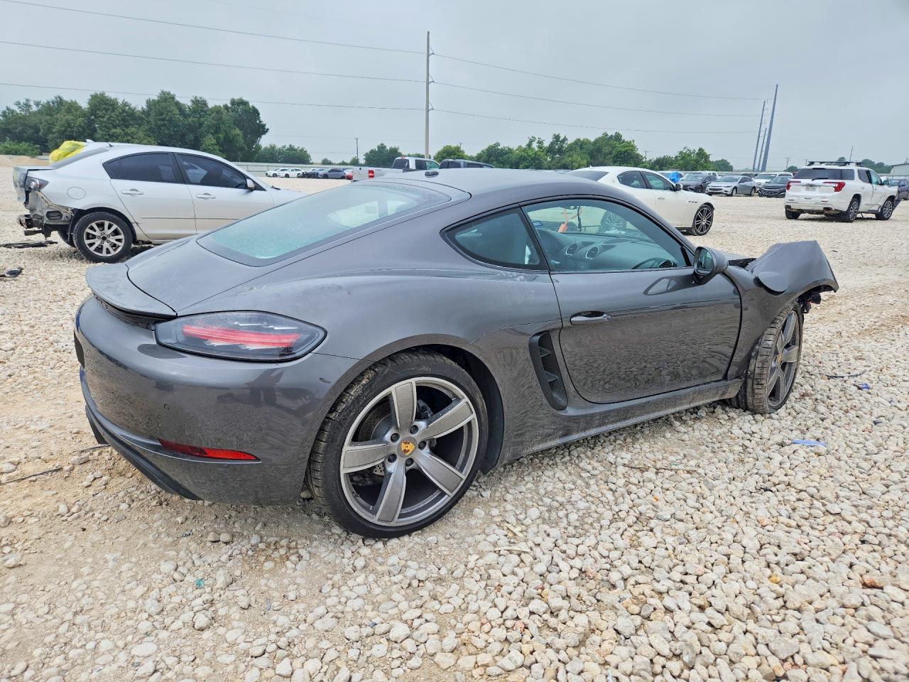 2018 PORSCHE CAYMAN