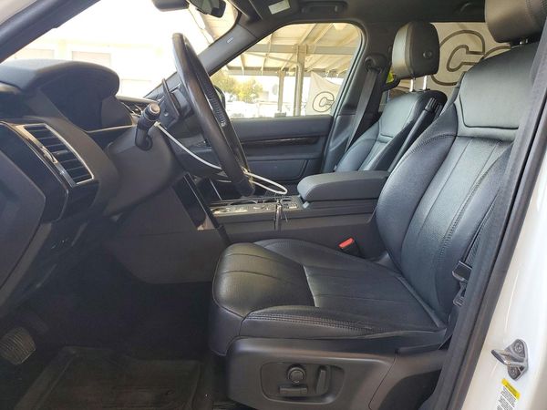 2019 LAND ROVER DISCOVERY SE