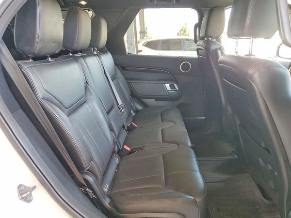 2019 LAND ROVER DISCOVERY SE