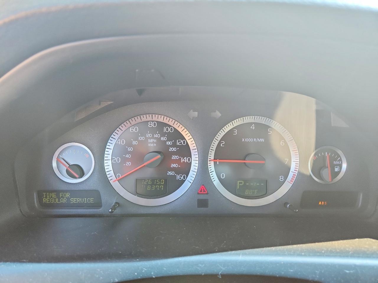 2004 VOLVO S80