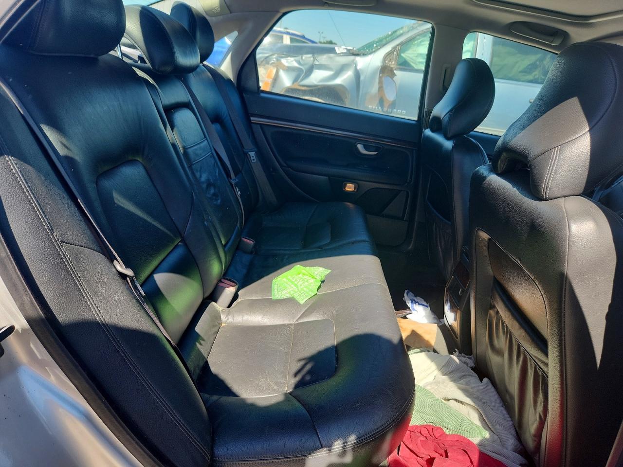 2004 VOLVO S80