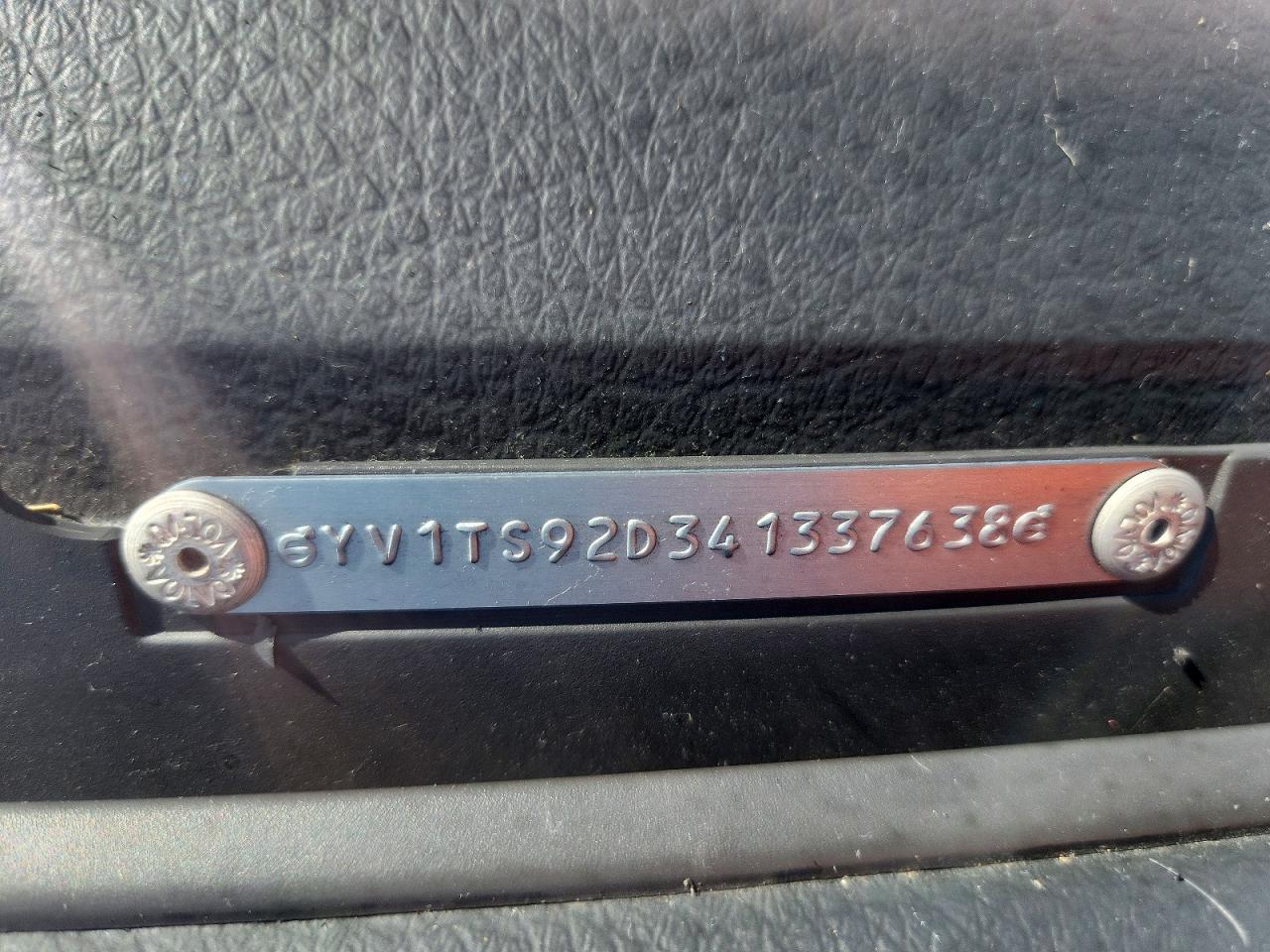 2004 VOLVO S80