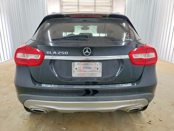 2017 MERCEDES-BENZ GLA GLA250
