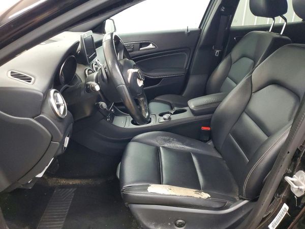 2017 MERCEDES-BENZ GLA GLA250