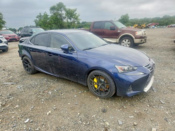 2017 LEXUS IS