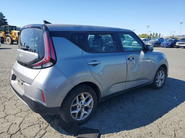 2024 KIA SOUL LX, S